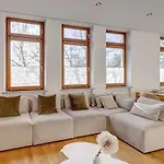 דירה Kaza Guesthouse, Centrally Located 2 & 3 Bedroom In אוגסבורג