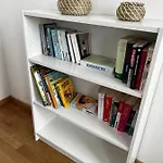 Kaza Guesthouse, Centrally Located 2 & 3 Bedroom In דירה אוגסבורג