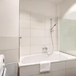 Kaza Guesthouse, Centrally Located 2 & 3 Bedroom In אוגסבורג