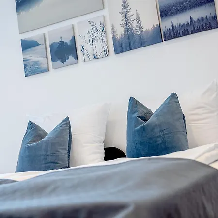 Kaza Guesthouse, Centrally Located 2 & 3 Bedroom In Διαμέρισμα