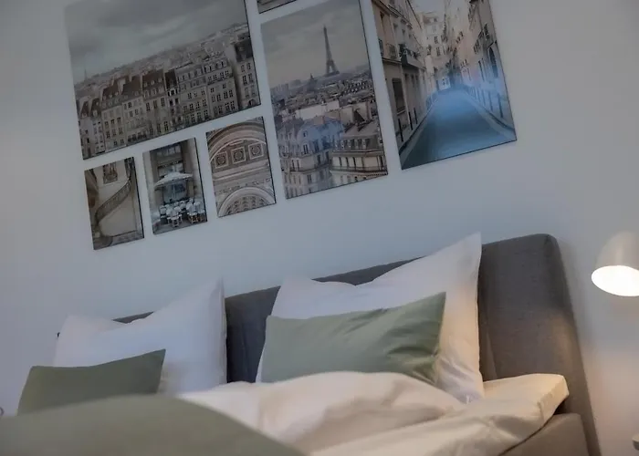 Kaza Guesthouse, Centrally Located 2 & 3 Bedroom In Appartement Augsburg